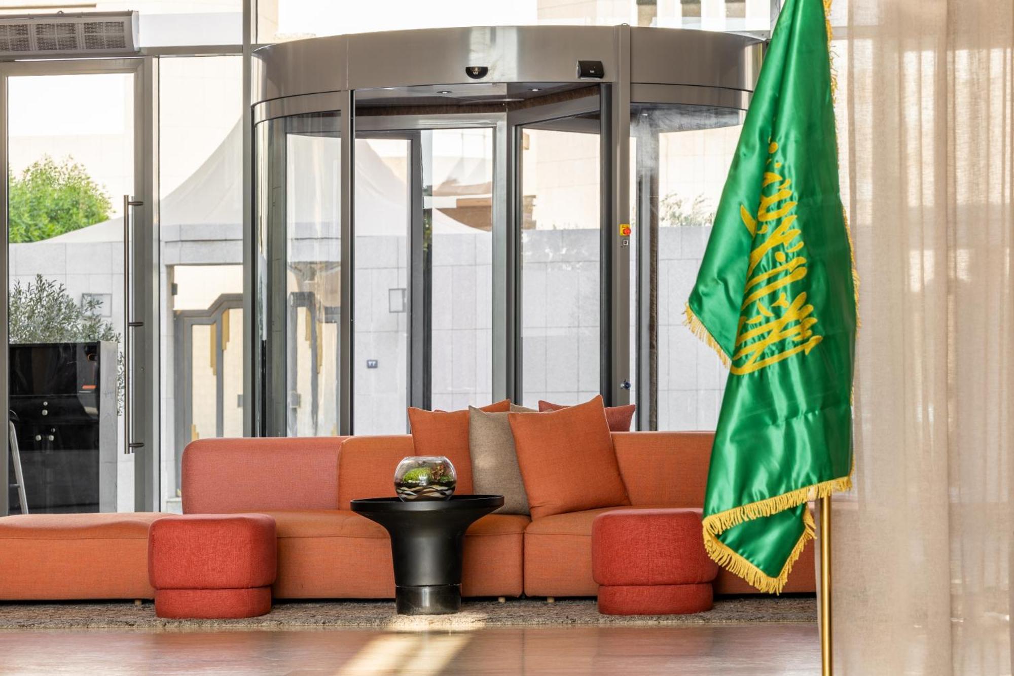 Shirvan Hotel City Yard Dżedda Zewnętrze zdjęcie Saudi flag